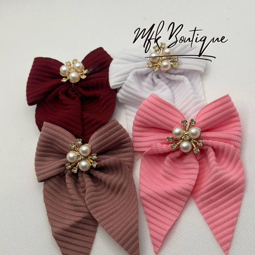 Pinces à cheveux à pompons floraux